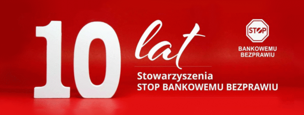10 lat - czerwony baner